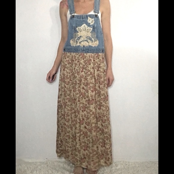 Vintage Dresses & Skirts - 💐VTG floral denim overall dress
